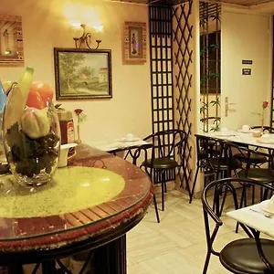 ** Hotel Voltaire França